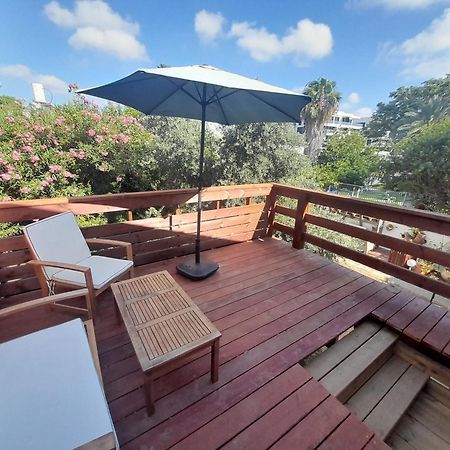 Czarina Cabin הבקתה הקיסרית והדירה הקיסרית Czarina Apartment Caesarea Esterno foto